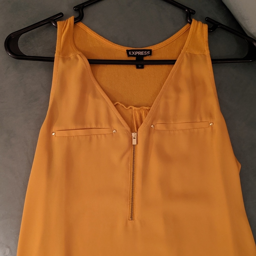 Express Blouse - Picture 2 of 2